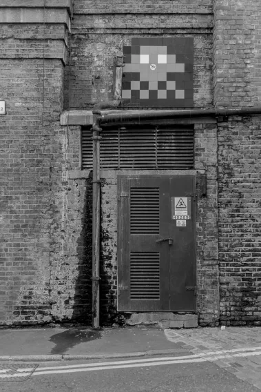 London Summer - Sebastian Schollmeyer