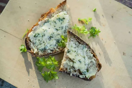 Zitronen-Knoblauch-Butter - Sebastian Schollmeyer