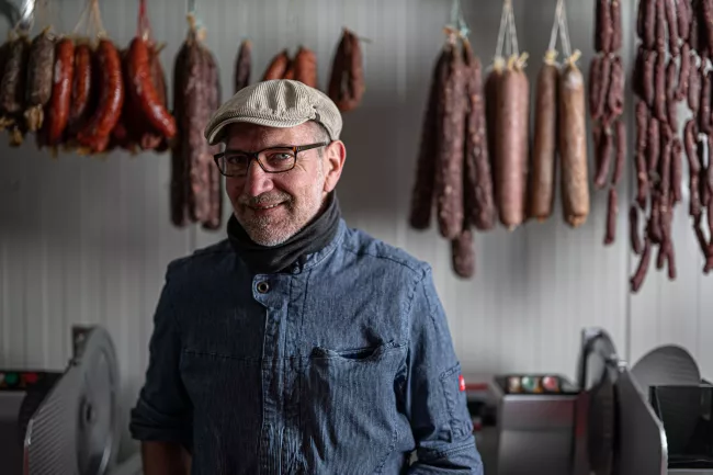 Skotty macht Salsiccia - Sebastian Schollmeyer